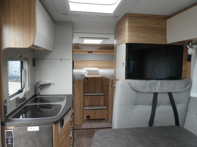 Hymer Exsis-T 580 Pure 9G AUTOMAAT!!!!