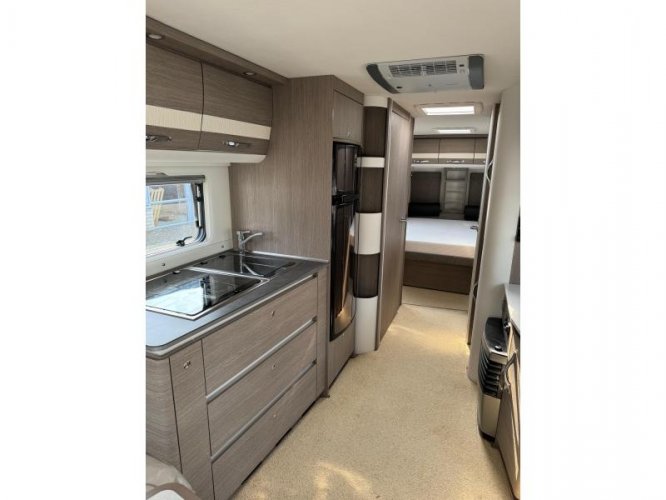 Dethleffs Exclusiv 760 DR 2019 | Queensbed | Airco  foto: 11