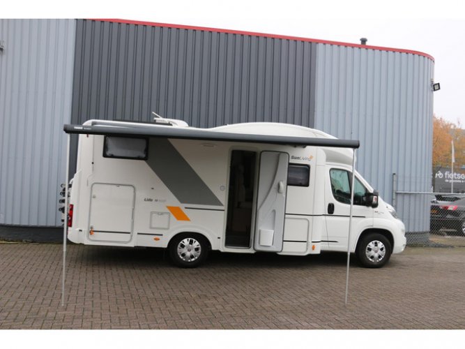 Fiat Ducato Sun Living Lido M 45 SP packed with options! Sleeps 6! cabin air conditioning + air conditioning in the living area, fold-down bed, navi, reversing camera photo: 1