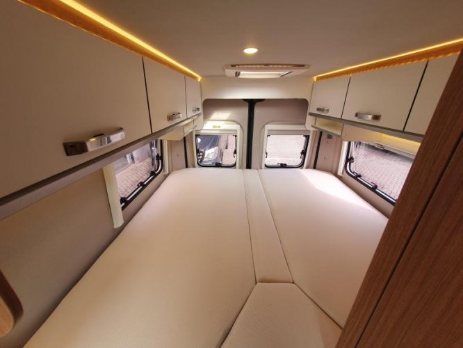 Weinsberg CaraBus 600 ME 6m lengtebed, skyroof  foto: 5