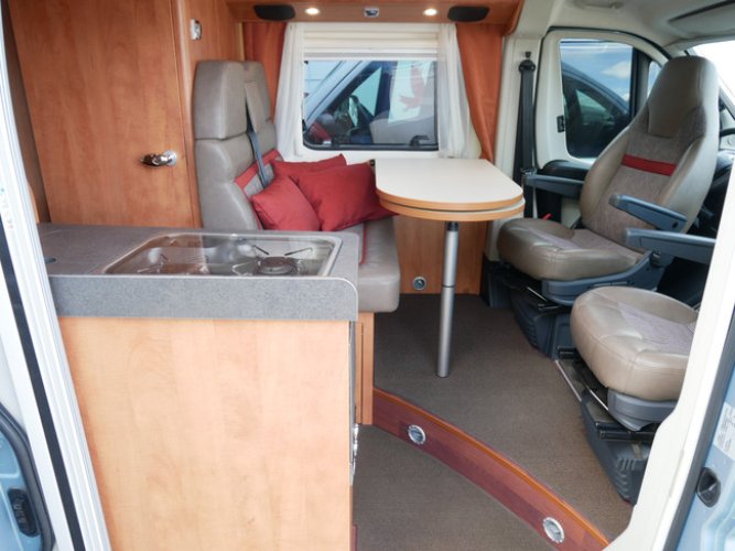 Carthago Malibu Van 600 DB, Groot Bed, Lage KM!!! foto: 7