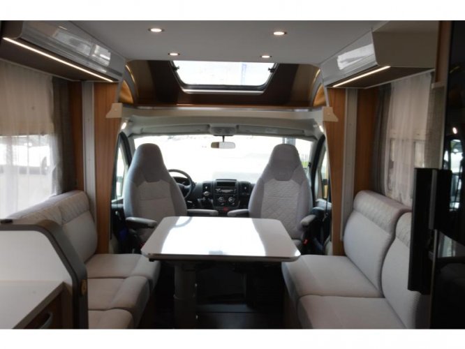 Adria Matrix Plus 600 DT Face to face  foto: 7