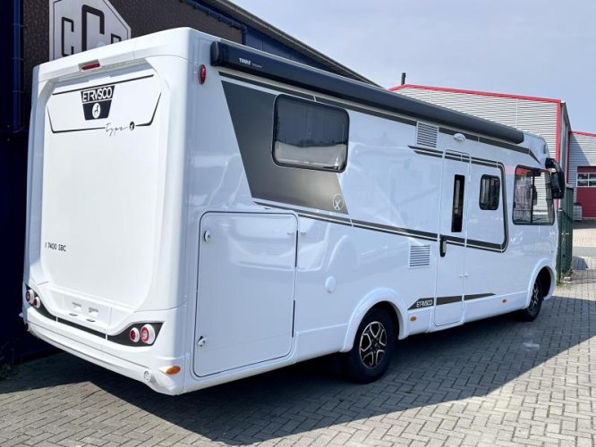 Hymer Etrusco 7400 SBC face/face zit en 2x1 bed  foto: 17