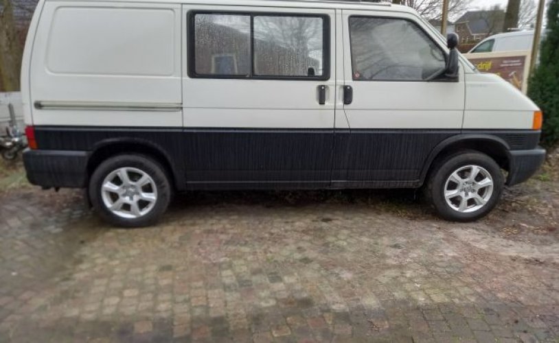 Volkswagen 2 pers. Volkswagen camper huren in Nieuw-Buinen? Vanaf € 51 p.d. - Goboony foto: 1