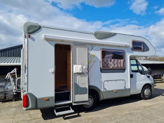 Knaus SUN-TRAVELLER ALKOVEN foto: 9