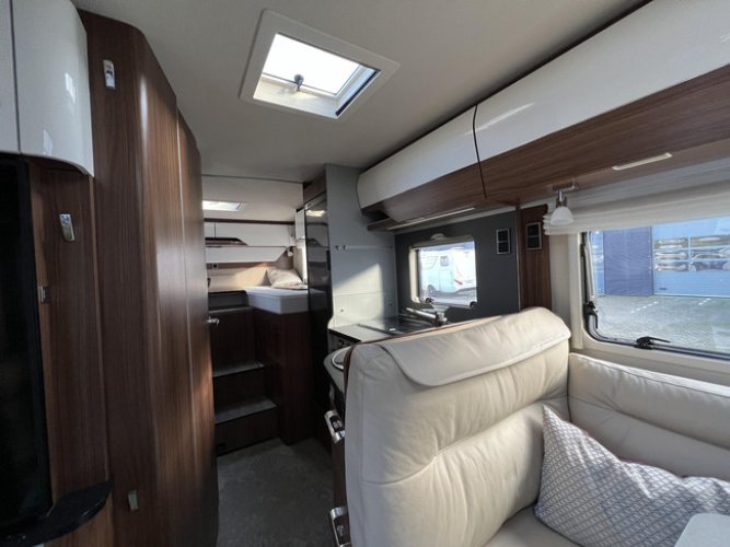 Hymer BMCI 600 WhiteLine Automaat Levelsysteem etc foto: 10