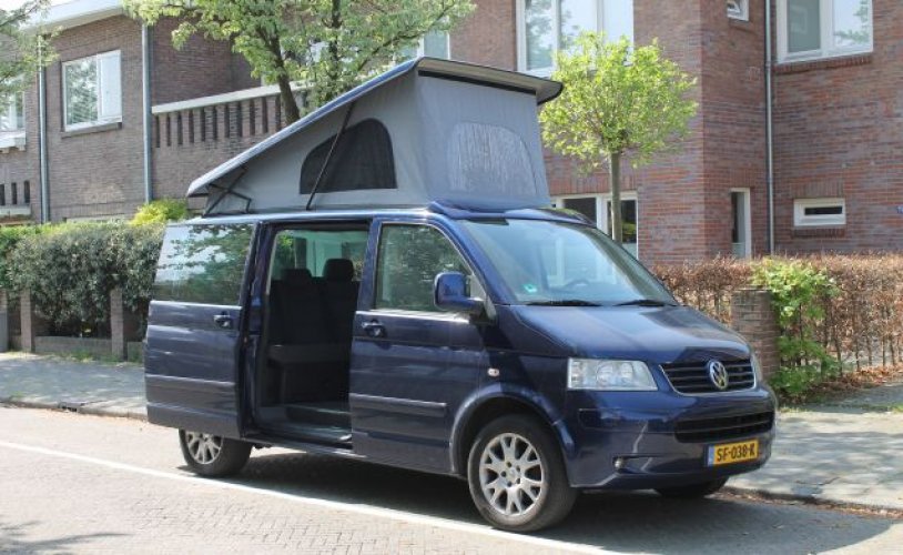 Volkswagen 4 pers. Rent a Volkswagen camper in Eindhoven? From € 79 pd - Goboony photo: 0