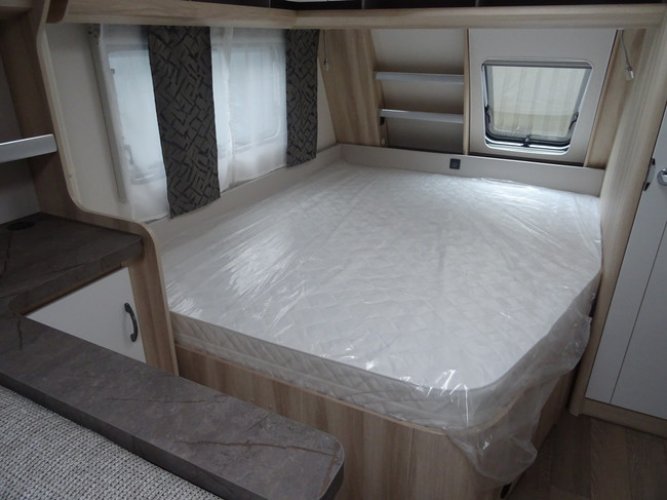 Hobby De Luxe 560 KMFE CARAVAN DEALS foto: 7