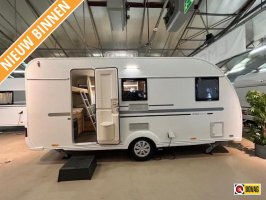 Adria Altea 462 PK mover, voortent 