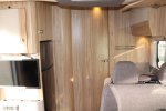 Hymer T 678 CL 60 jaren editie maxi chassis AUTOMAAT 150 pk enkele bedden + hefbed (56  foto: 40