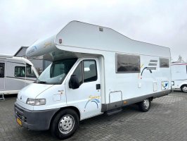 Hymer Swing 644 fixed bed/alcove/2002/128hp