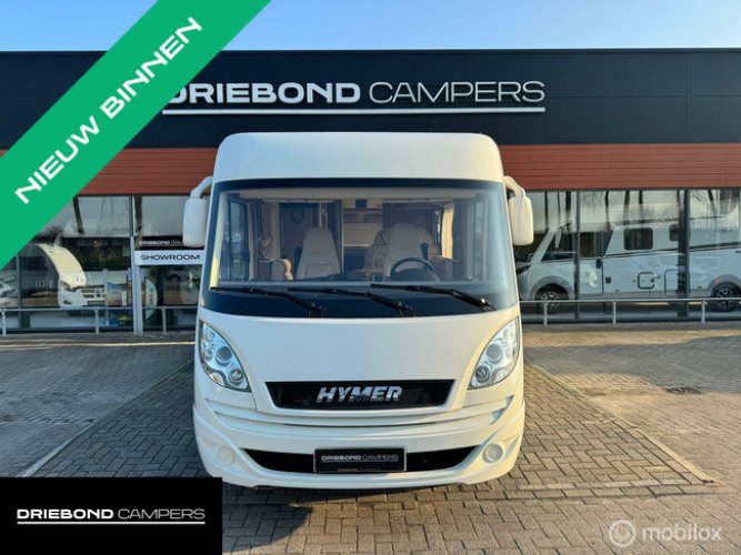 Hymer B698 Experience Queen bed Lift-down bed Canopy Solar panel photo: 1