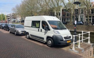 Peugeot 2 pers. Rent a Peugeot camper in Utrecht? From € 74 pd - Goboony