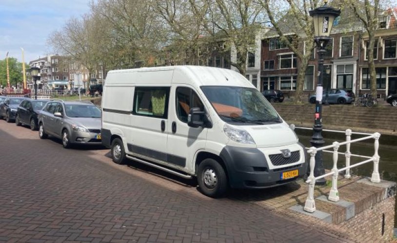 Peugeot 2 pers. Peugeot camper huren in Utrecht? Vanaf € 74 p.d. - Goboony foto: 0