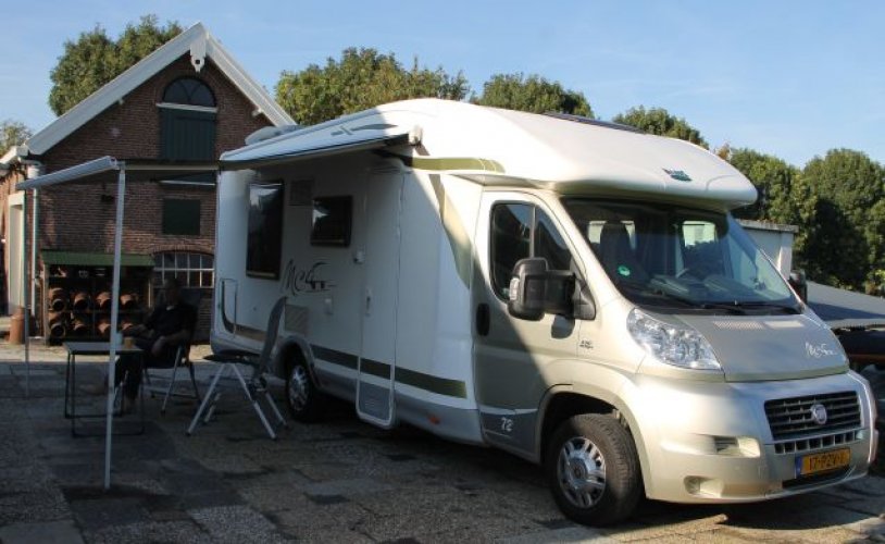 Other 4 pers. Rent a Mc Louis Mc4-72 camper in Woerden? From € 109 pd - Goboony photo: 1