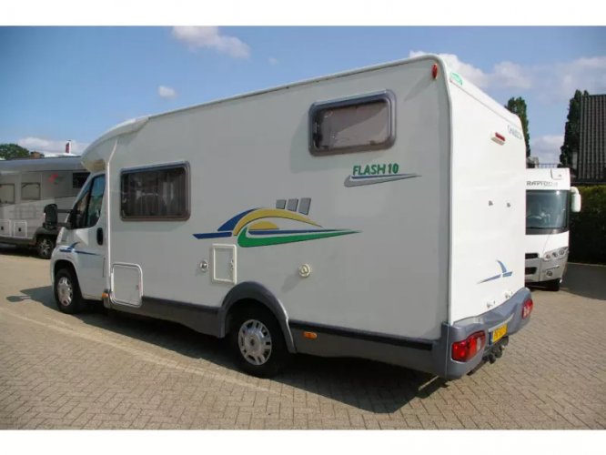 Chausson Flash 10 Dwarsbed, XXL Garage. 