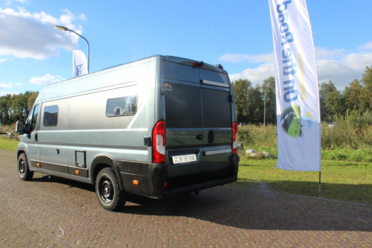 Mooveo Van 63 EB  Fiat Bus-camper, Motor -airco, Halve-dinette,  2 Draaistoelen, Enkele-bedden, Bj. 2019 Marum (Groningen) foto: 39