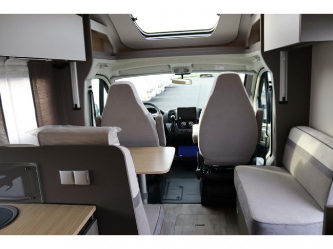 LMC Tourer lift H630 | Nieuw uit voorraad leverbaar | Automaat | Hefbed | Frans bed | foto: 12