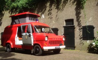 Other 4 pers. Rent a Ford Transit Mk1 camper in Bussum? From €133 pd - Goboony