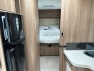 Challenger Genesis 398 EB Queensbed Hefbed Air foto: 13