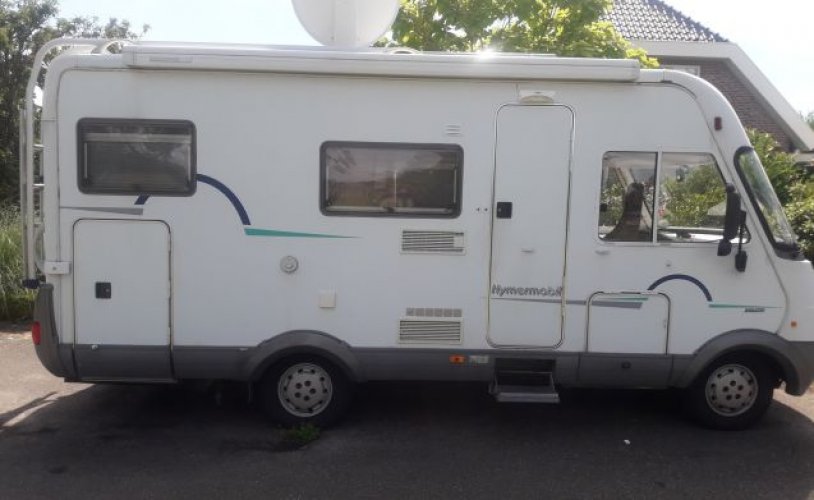 Hymer 4 pers. Rent a Hymer motorhome in Hazerswoude-Dorp? From € 99 pd - Goboony photo: 0