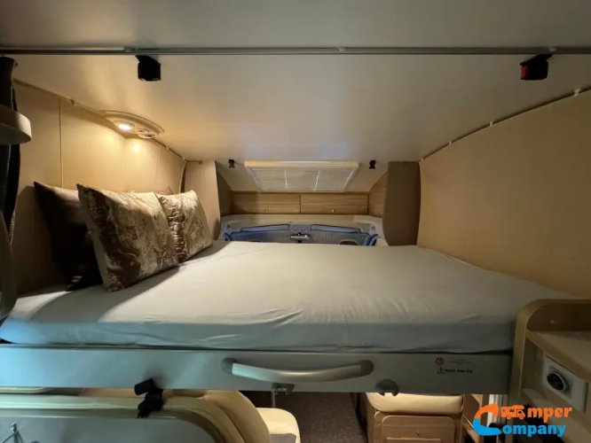 Adria Matrix Axess M 670 SC Queensbed / 5 persoons  foto: 19