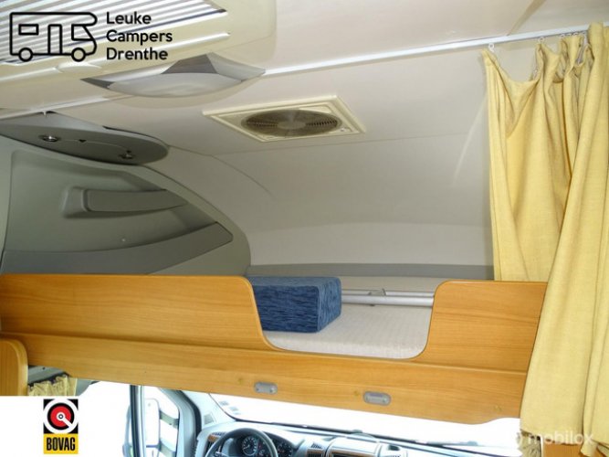 Chausson Welcome 18, unieke camper een xl alkoof en garage,top-indeling! foto: 11