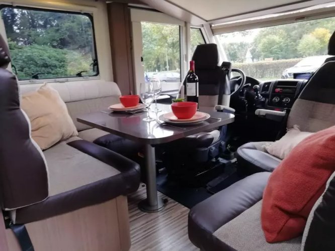 Adria Sonic Axess 600 SCT camping-car plus que complet photo : 1
