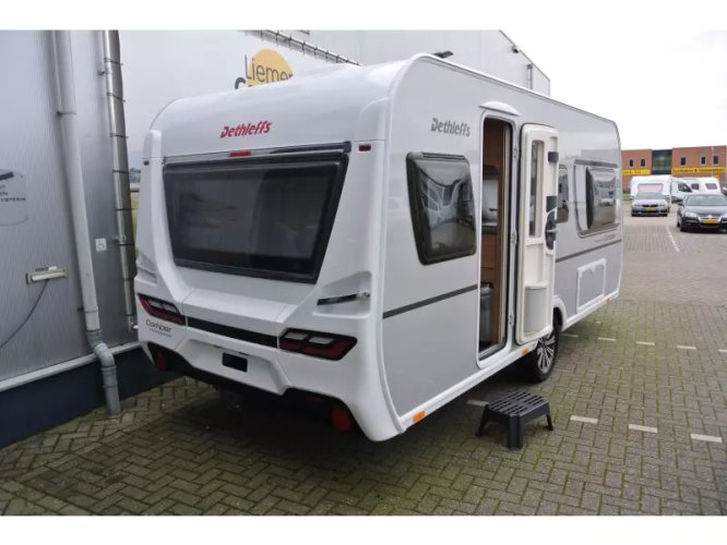 Dethleffs Nomad Avantgarde 460 EL - ENKELE BEDDEN-VLOE  foto: 1