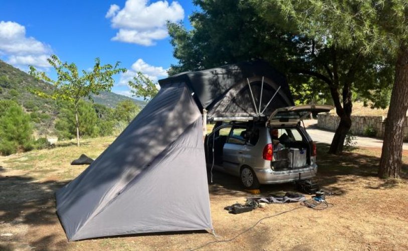 Autres 3 pers. Louer un camping-car Mitsubishi à Vrouwenparochie ? A partir de 61€/p - Goboony photo : 1