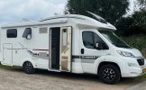 Adria Mobil 5 pers. Louer un camping-car Adria Mobil à Heerhugowaard? À partir de 97 € par jour - Goboony photo : 0