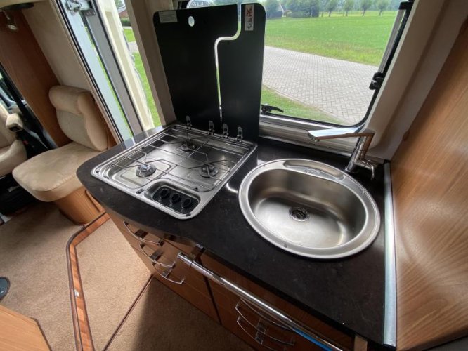 Hymer S 674 SL Lengtebedden 