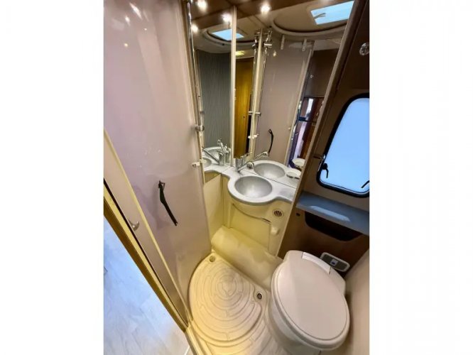 Chausson Flash 26 Hefbed Garage Euro 5 2012  foto: 18