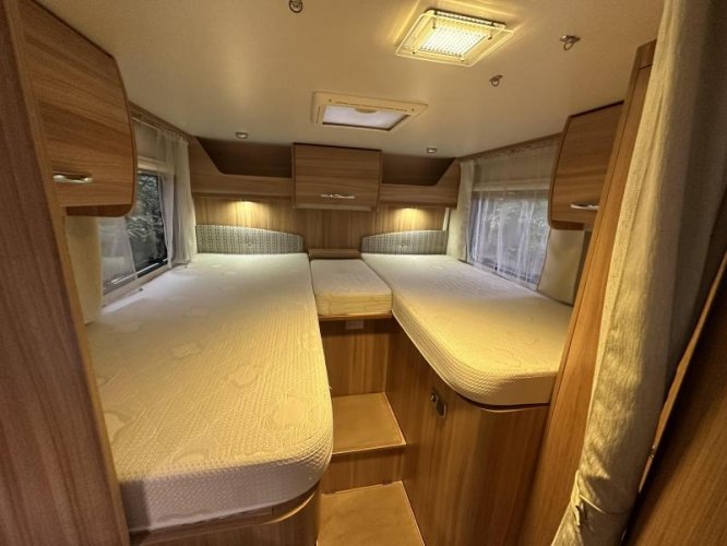 Chausson Flash 48 Enkele Bedden Airco 2013  foto: 15