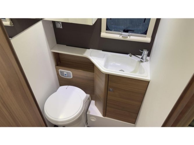 Adria Matrix Axess 670 SL foto: 18