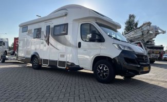 Roller Team 4 pers. Rent a Roller Team camper in Velserbroek? From €121 pd - Goboony