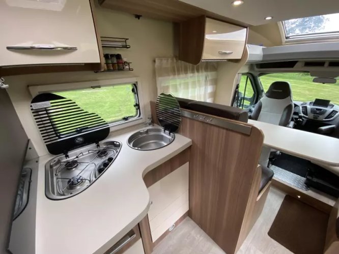 Chausson Flash 718 EB 2015 Queensbed Hefbed  foto: 18