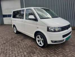 VW T5 bus camper with lifting roof and new interior