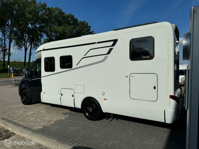 Hymer T685 S Automaat 177PK Enkele Bedden Zonnepanelen Luifel Gr Garage