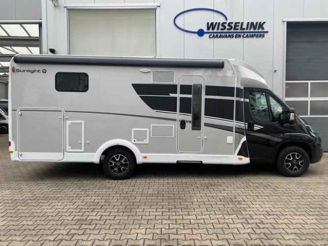 Sunlight T68 Adventure Edition Fiat Ducato Hefbed INCLUSIEF STALLING