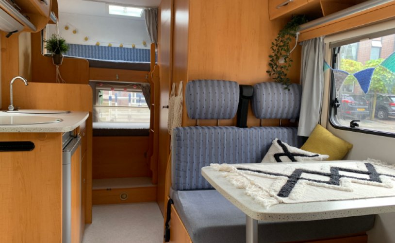 Hymer 6 pers. Rent a Hymer camper in Sliedrecht? From € 91 pd - Goboony photo: 0