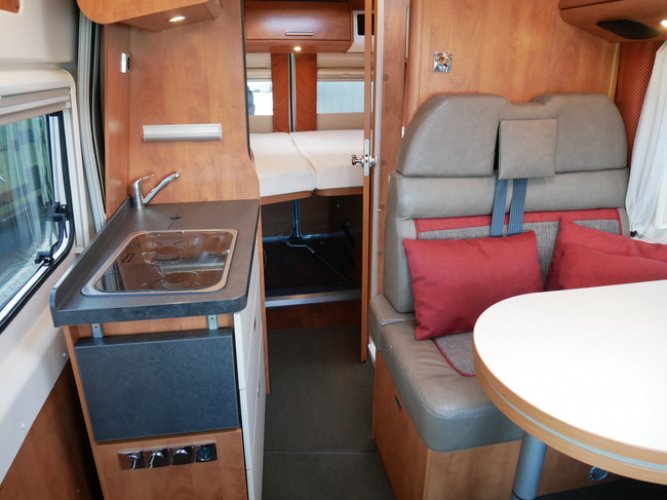 Carthago Malibu Van 600 DB, Groot Bed, Lage KM!!! foto: 10