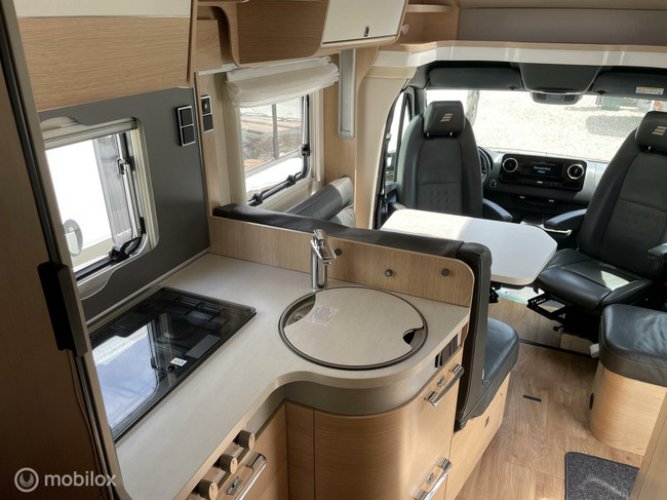 Hymer Mercedes B-MCT 600 White-line Enkele bedden, Electrisch Hefbed(!!), XXL Garage en Bòmvol Extra’s! foto: 13