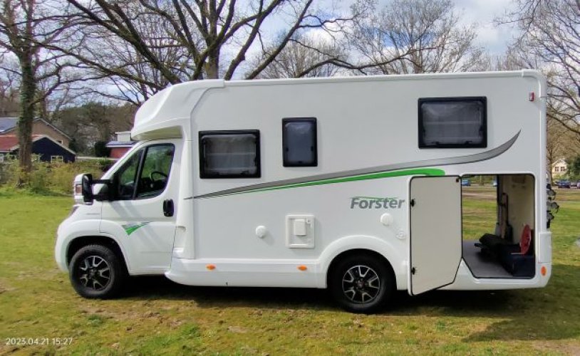 Autres 3 pers. Louer un camping-car Forster à Eelde? À partir de 145 € pj - Goboony photo : 1