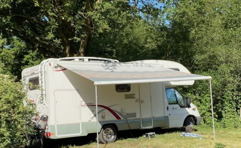 Rimor 6 pers. Louer un camping-car Rimor à Soest À partir de 91 € pj - Goboony photo : 1