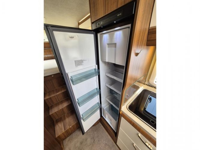 Hymer T 588 SL 150PK Lengtebedden  foto: 10