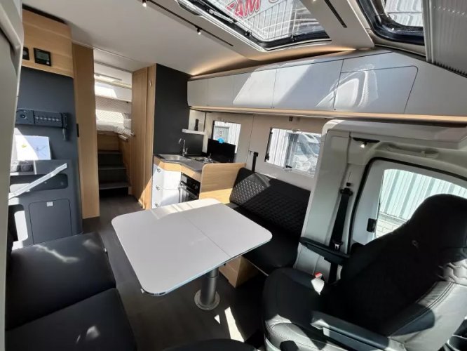 Adria Coral Plus 670 DL Actie! Luchtver adaptive  foto: 9