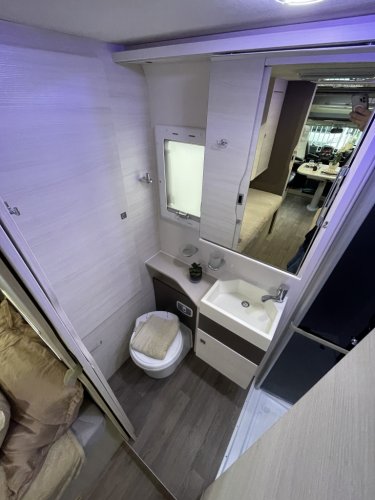 Chausson Challenger Mageo 357 ENKELE BEDDEN + HEFBED UNIEKE INDELING foto: 9