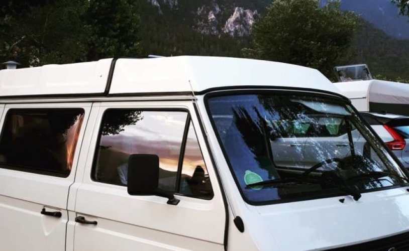 Volkswagen 4 pers. Rent a Volkswagen camper in Budel? From €58 pd - Goboony photo: 1