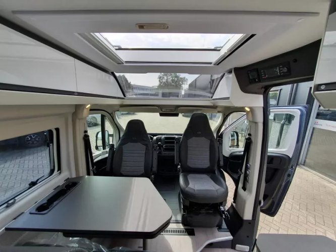 Adria Twin Supreme 640 SLB Direct leverbaar  foto: 9